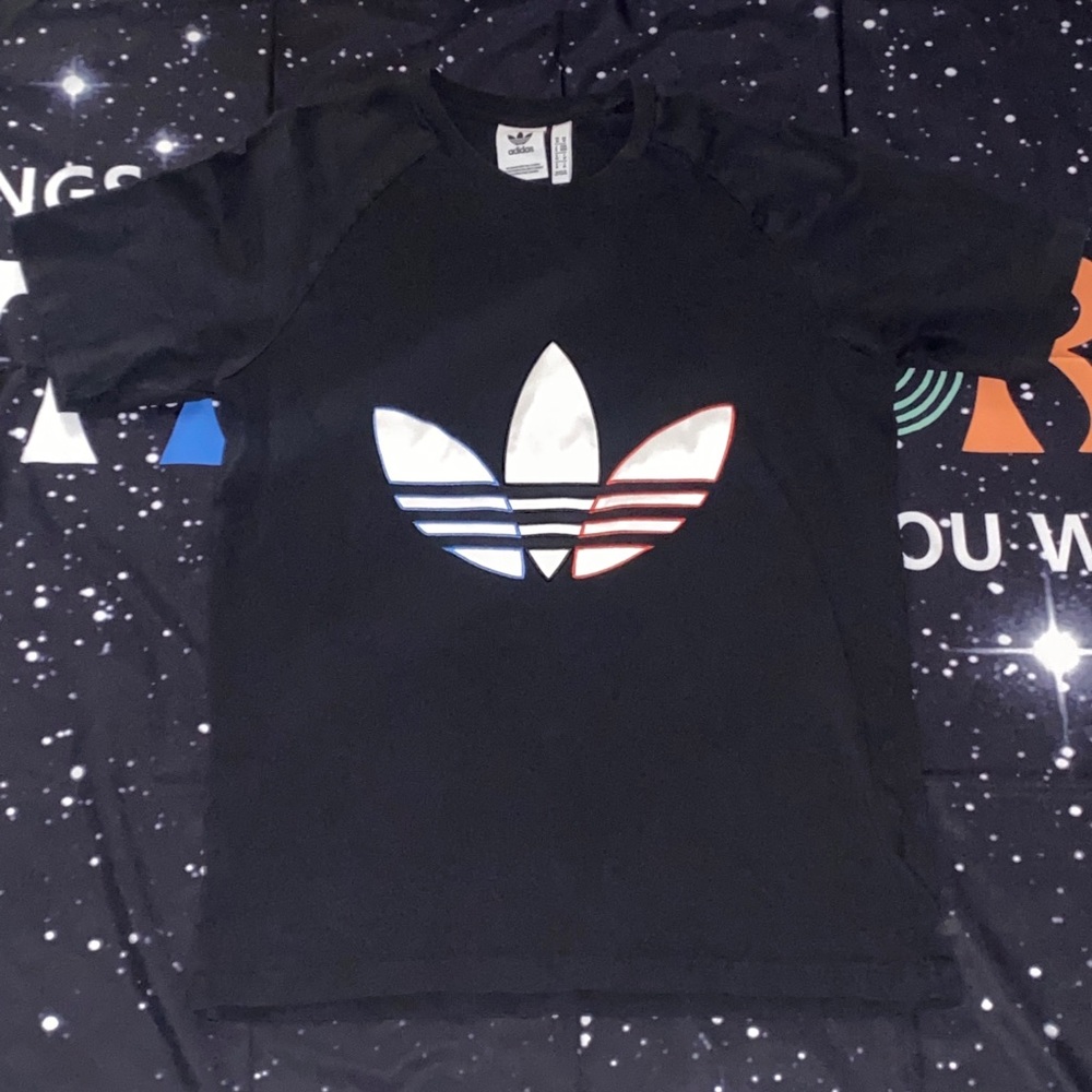 Adidas Leaf Logo